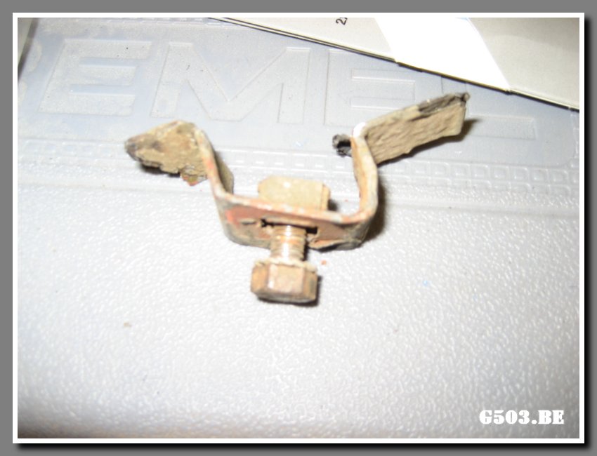 Original Exhaust Hanger